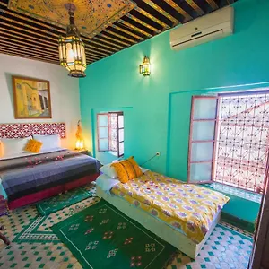 Riad Bouaanania, Fès